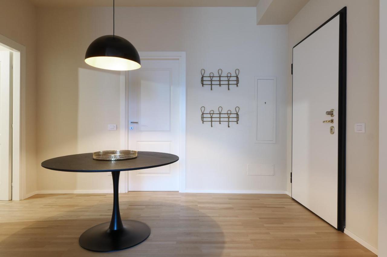 Luxury San Babila Apartment Milan Exterior photo